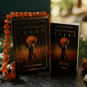 Bernsteinmond Tarot