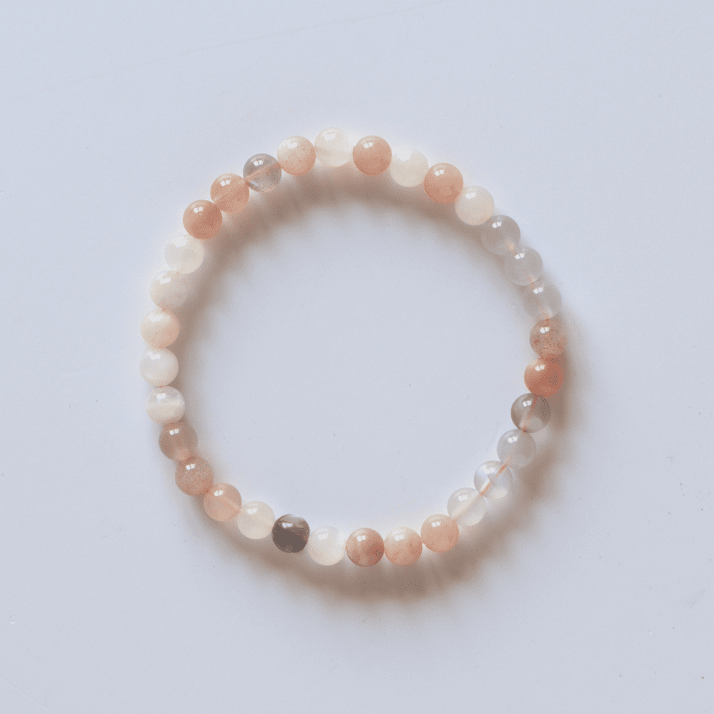Mondstein I Edelsteinarmband